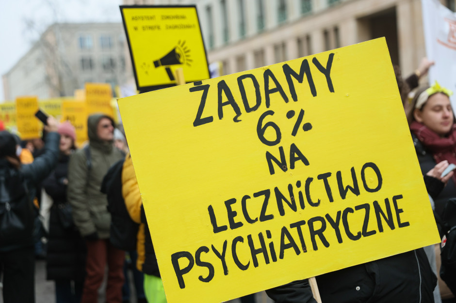 "Nie zgadzamy się na oszczędności na psychiatrii". Ministerstwo obiecuje kontynuację pilotażu CZP