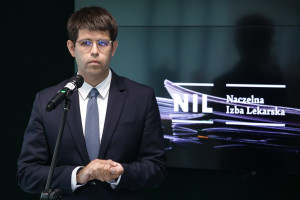 Szokujące wyniki ws. depresji pielęgniarek i lekarzy w Polsce. Mocne słowa prezesa NRL