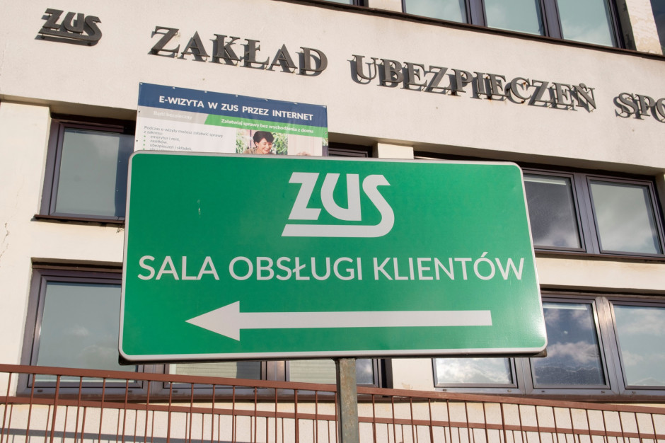 1900 zł co miesiąc. Wyjątkowa emerytura bez kryteriów, ale nie dla wszystkich