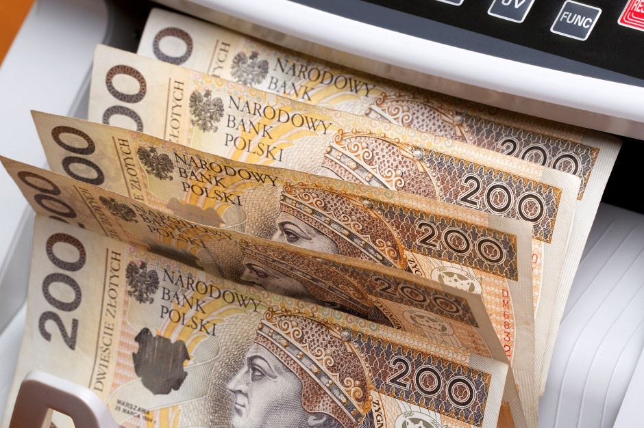 270 zł co miesiąc na koncie. Emeryci mogą otrzymać dożywotni dodatek