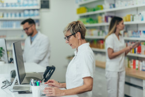 El presidente firmó la nueva ley farmacéutica. Cambios revolucionarios en noviembre.