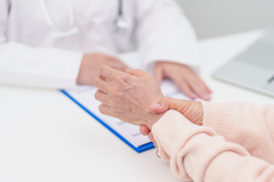 A new biological therapy for patients with severe osteoporosis. The program has launched at a hospital in Sosnowiec.