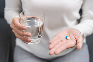 Antydepresanty mogą mieć różne skutki uboczne 151 badań. Porównali popularne antydepresanty. Nowe wyniki ws. skutków ubocznych