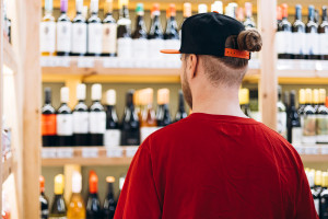 Nocna prohibicja w Krakowie nie zmniejszyła liczby pacjentów na SOR-ach. Za to mniej interwencji związanych z alkoholem.  nie takich efektów się spodziewano