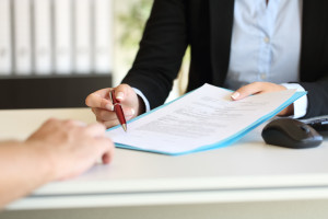 Przejęcie majątku przez państwo jest możliwe w kilku sytuacjach. Państwo przejmie majątek bezdzietnych? Prawo nie zostawia wątpliwości