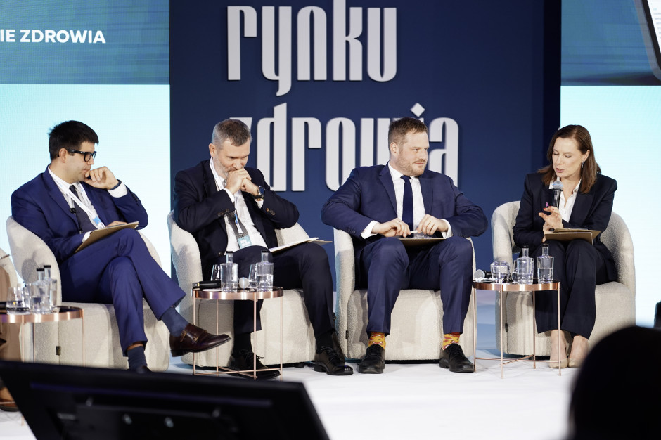 Koniec luksusowych kontraktów? Kłótnia o "lekarza przedsiębiorcę"
