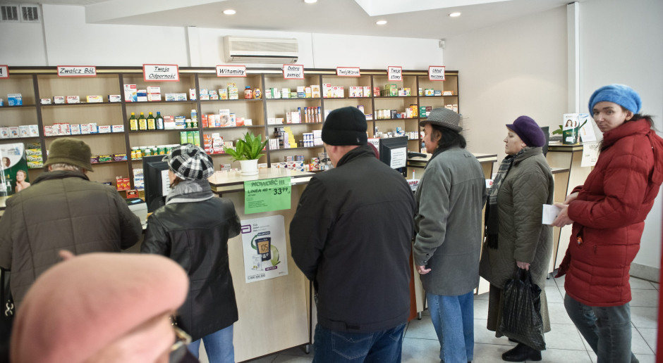 Polacy szturmują apteki. Myślą, że wzmacniają odporność – a niszczą nerki i wątrobę