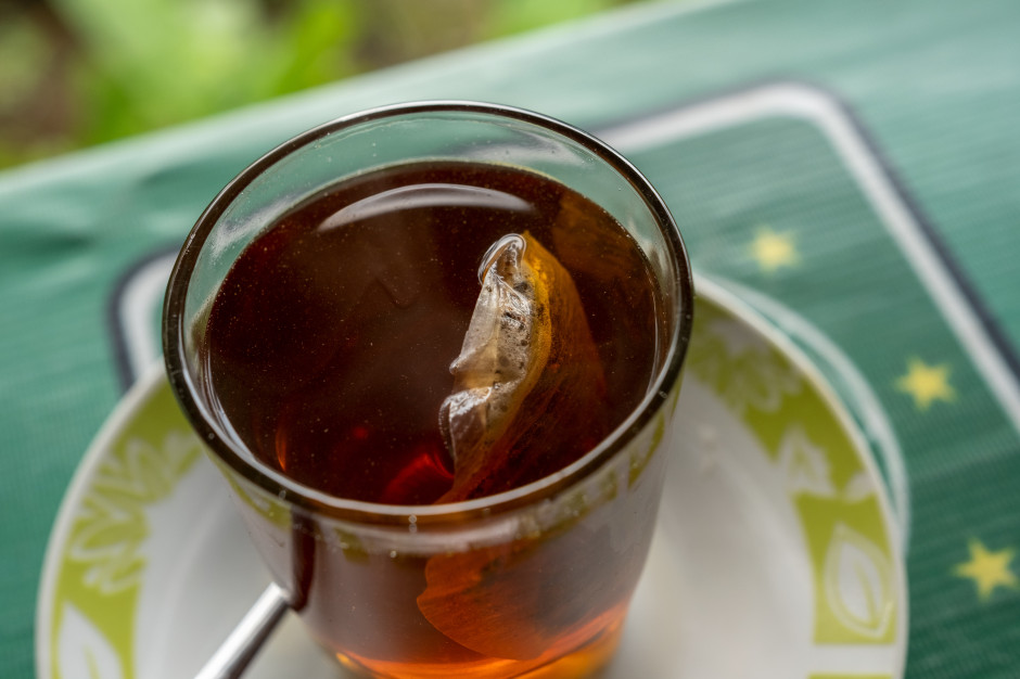 Niemcy już wprowadzili bezwzględny zakaz sprzedaży. Popularna herbata uszkadza wątrobę