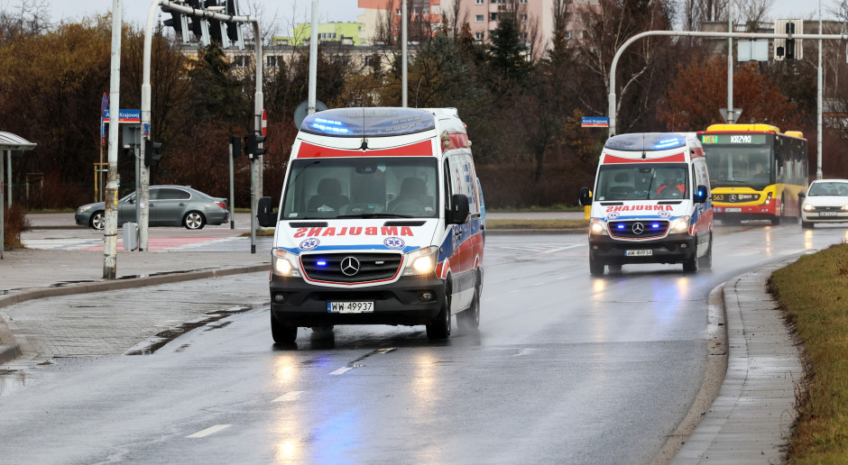 100 tys. zakażeń. Potrzebny dostęp do skutecznego leczenia