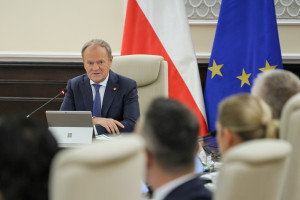 1300 plus co miesiąc dla każdego dorosłego. Koszt wypłat świadczenia to 480 mld zł