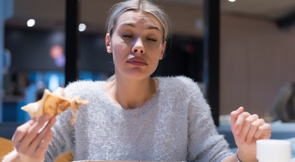 Najgorsza godzina na jedzenie kolacji. Naukowcy mają niezbite dowody