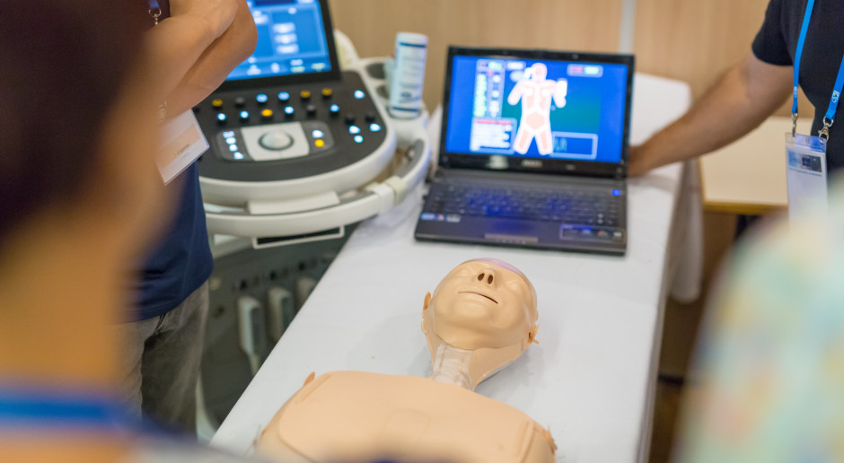 Samorząd lekarski przeciwny likwidacji stażu: w koncepcji chodzi tylko o to, aby zaoszczędzić