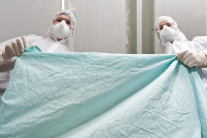 220 PLN for an autopsy: that's how much a doctor receives. Experts: We're at risk of systemic paralysis.