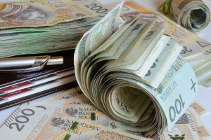 Rewolucja w 800 plus. Od 2026 roku wchodzą nowe zasady. Na stole są też podwyżki