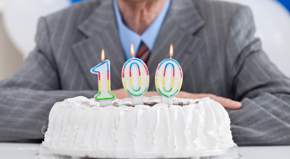 Koniec epoki długowieczności. Naukowcy: te roczniki nie dożyją już 100 lat