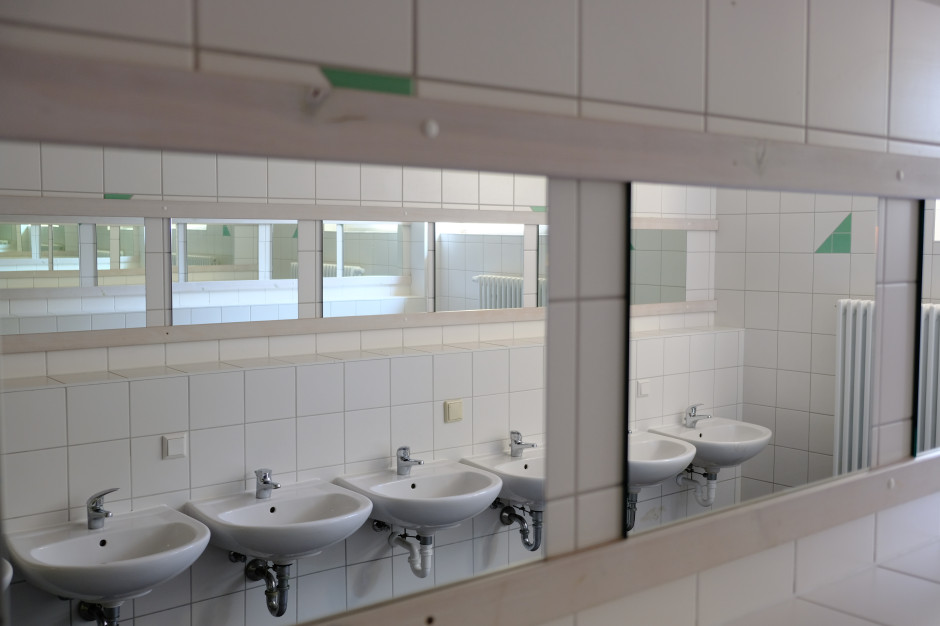 Kąpiel dwa razy w tygodniu to wzrost o 100 proc. Zmiana dla osadzonych