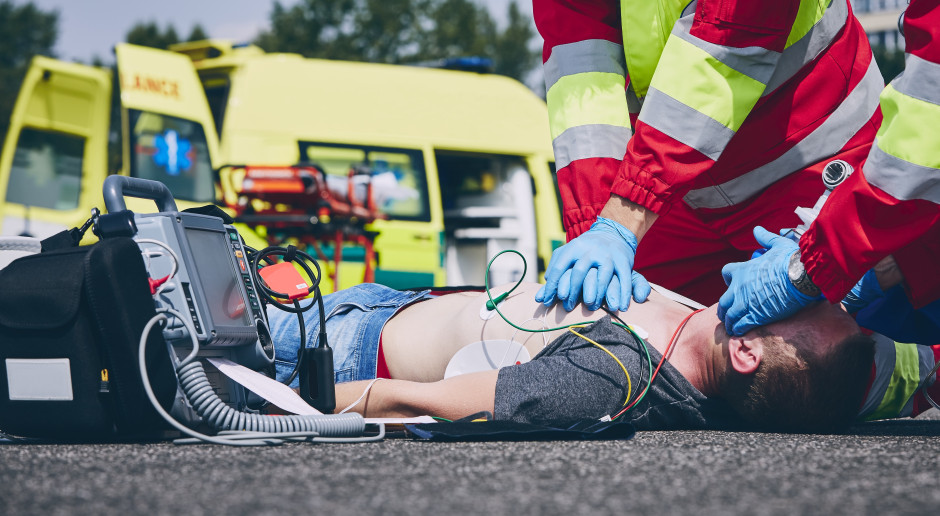 Sejm zdecydował: wyższe kary za ataki na medyków. Przy sprzeciwie PiS