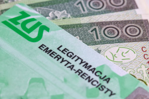  emerytura wyższa o połowę. Tak zyskasz dodatkowe pieniądze