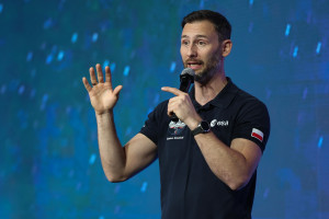 „Polska sięga gwiazd”. Sławosz Uznański-Wiśniewski zapowiada konferencję o medycynie kosmicznej