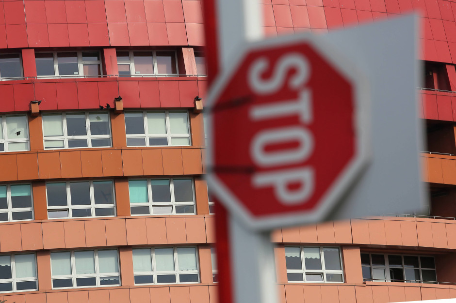 Szpital w Kaliszu ma płacić czterem lekarzom 10 mln zł rocznie. Pielęgniarka: chora sytuacja trwa