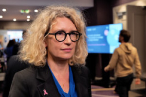 Dostęp do badań równy tylko w teorii. Maria Libura o profilaktyce raka piersi