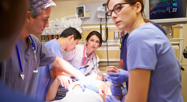 240 zł za godzinę? Dyrektorzy: część specjalistów odejdzie następnego dnia