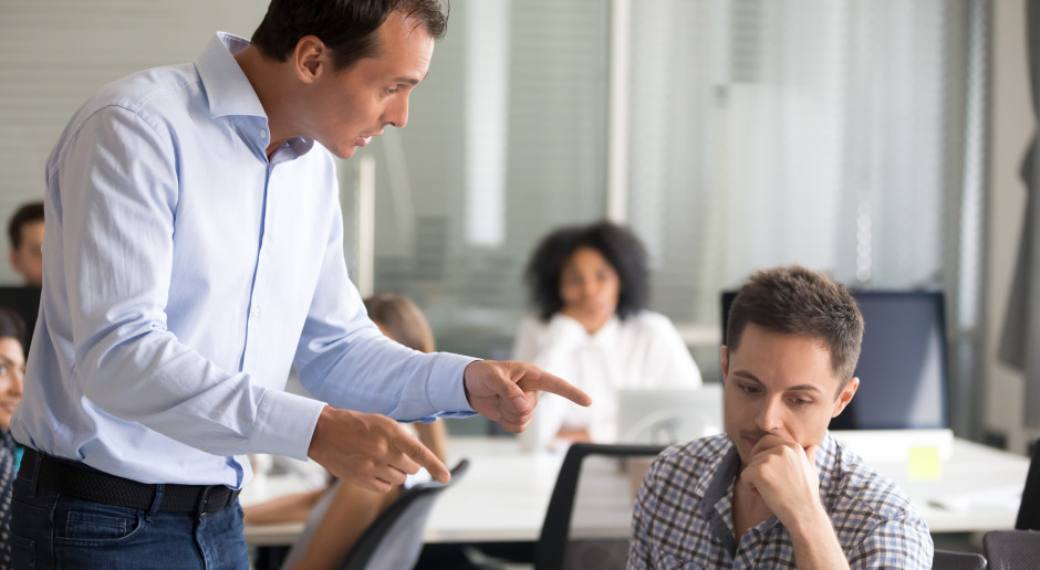 Nagle szef przestał wypłacać pensję "pod stołem". Orzeczenie: 70 000 zł dla pracownika