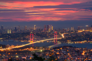 Nie żyją turyści z Niemiec. Służby podały, co jedli z ulicznych stoisk