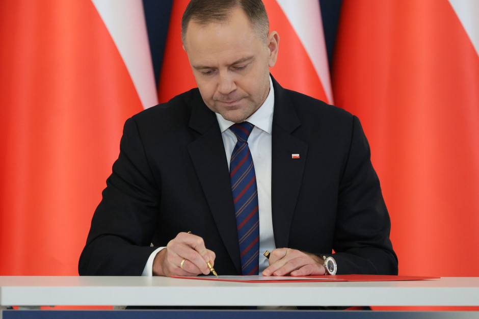 Miliardy z Funduszu Medycznego na NFZ. Karol Nawrocki pokazał konkurencyjny, "uszczuplony" projekt