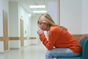 Nawet 231 tys. zł dla pacjenta, duże kwoty dla rodziny. Tu sprawdzisz, czy się należy