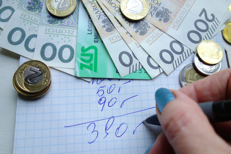 Od 1 grudnia ważne zmiany dla emerytów. Za pomyłkę mogą słono zapłacić