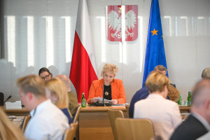 7,6 mld zł dla NFZ. Sejmowa Komisja Zdrowia przyjęła nowelizację Funduszu Medycznego