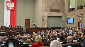 O 1,8 mld zł mniej w budżecie państwa i o 855 mln zł mniej w NFZ w 2026 r. To skutki weta prezydenta