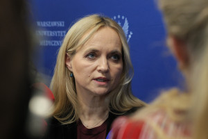 NFZ z ratunkowym zastrzykiem. Ministra zdrowia: Liczymy na szybki podpis prezydenta