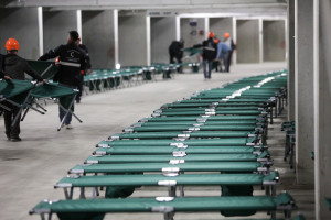 Szpitale w schronach, medycy szkoleni na kryzys. Władze reagują na raport Rynku Zdrowia