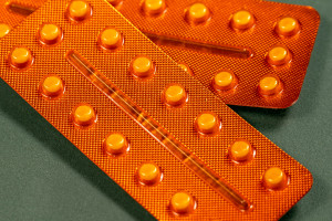 Znika z aptek w zawrotnym tempie. Tak wykończysz nerki i wątrobę