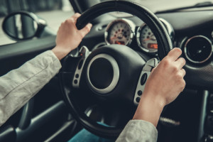 Nie tylko kręgosłup! Zdrowe nawyki dla osób spędzających dużo czasu za kierownicą