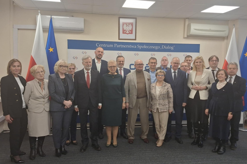 20 lat negocjacji, które były i są trudne. "Alternatywa dla rozmów na ulicy"