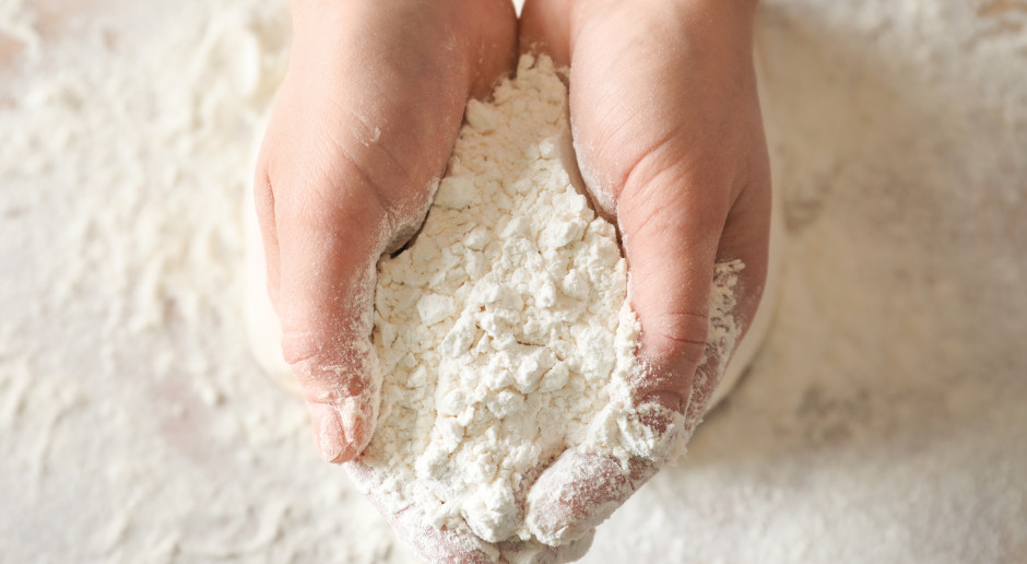 GIS: natychmiast wyrzuć - zawiera groźne pestycydy. Popularna mąka wycofana