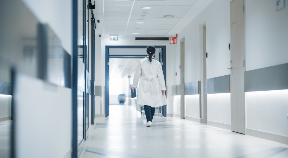 Wynagrodzenia medyków znów dzielą strony dialogu. Atmosfera w negocjacjach coraz bardziej napięta