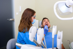 Problemy z dostępem do stomatologii na NFZ. Dane nie kłamią