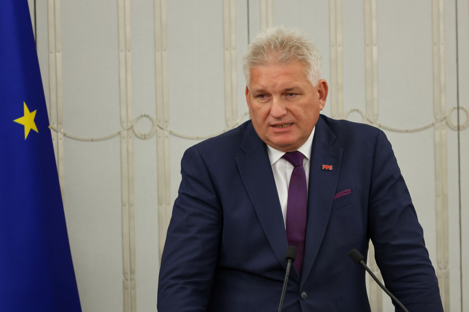 Padły pytania o miliardy dla NFZ. Prawdę ujawnia były wiceminister