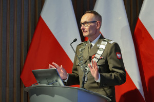 Medyków w wojsku jak na lekarstwo. Standard NATO poza zasięgiem Polski