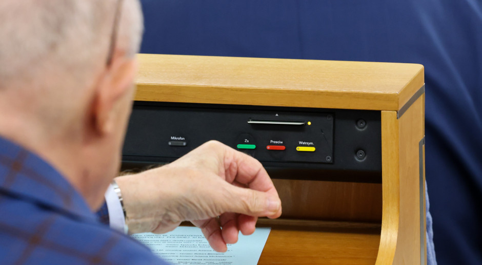 Miliardy z Funduszu Medycznego dla NFZ. Senat zdecydował, teraz wszystko w rękach prezydenta