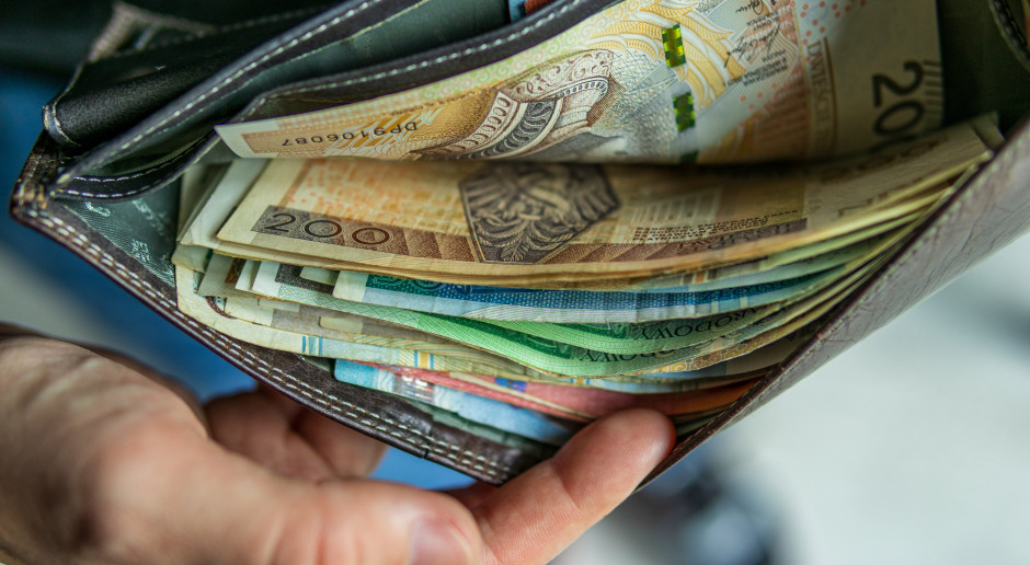 Druga emerytura lub zwrot podatku. Czas na wybór dla milionów Polaków