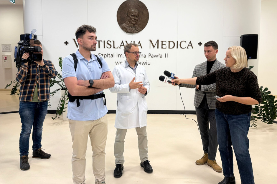 Szpital we Wrocławiu testuje pierwszą taką platformę na świecie. Wspiera pacjentów po operacji kręgosłupa