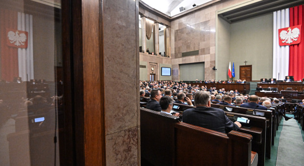 Rozmowy na temat wynagrodzeń, posiedzenie Sejmu, Szczyt Medyczny – intensywny tydzień w ochronie zdrowia