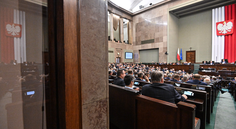 Rozmowy na temat wynagrodzeń, posiedzenie Sejmu, Szczyt Medyczny – intensywny tydzień w ochronie zdrowia