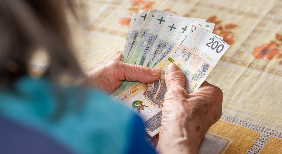 Niespodzianka od ZUS na święta. Wielu emerytów dostanie dodatkowy przelew