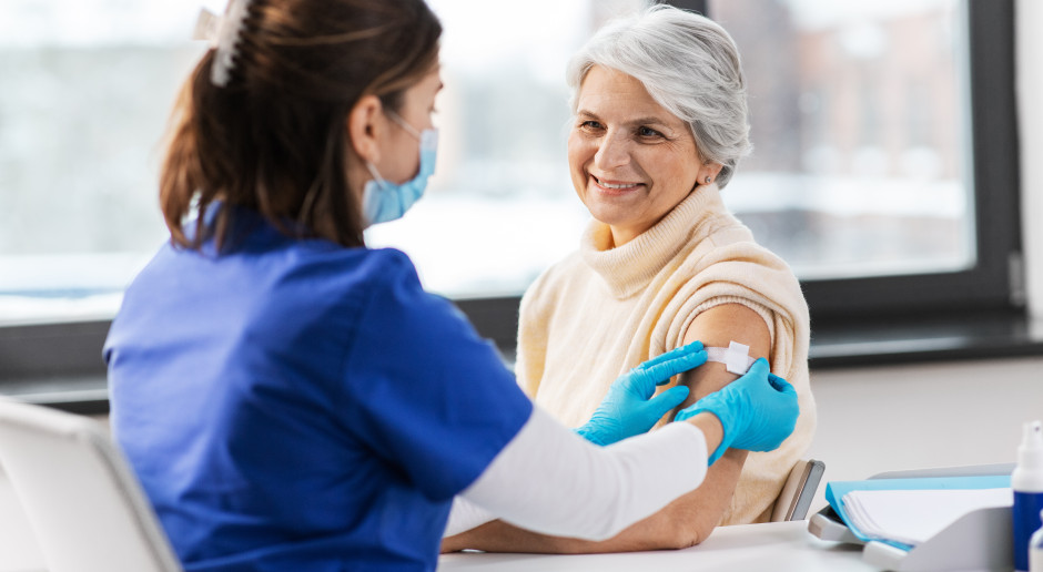 Seniorzy wciąż bez pełnej ochrony przed pneumokokami